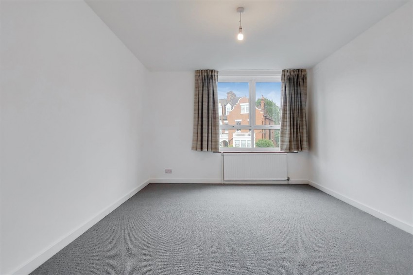 Images for Holmbush Road, London