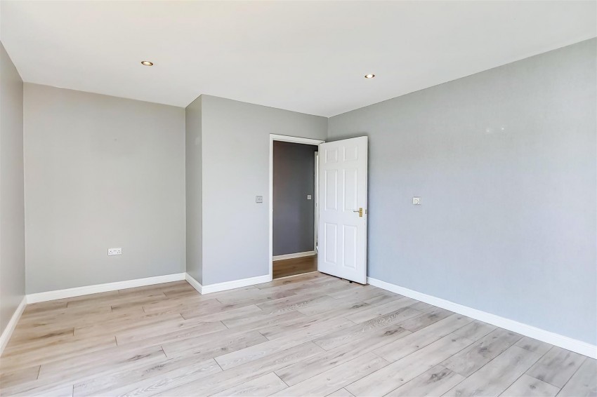 Images for Stoneleigh Road, Bromley