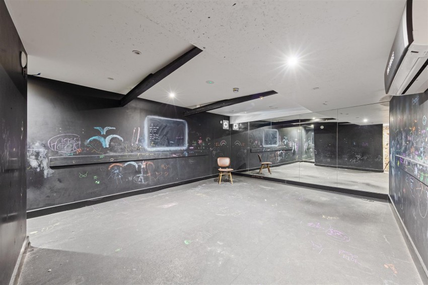 Images for Holbeach Mews, Balham