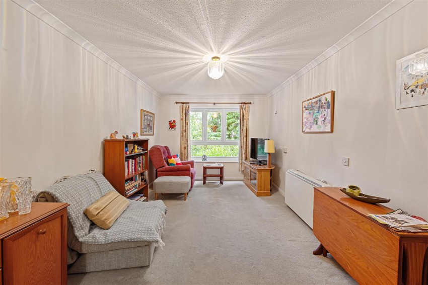 Images for Cedar Close, London