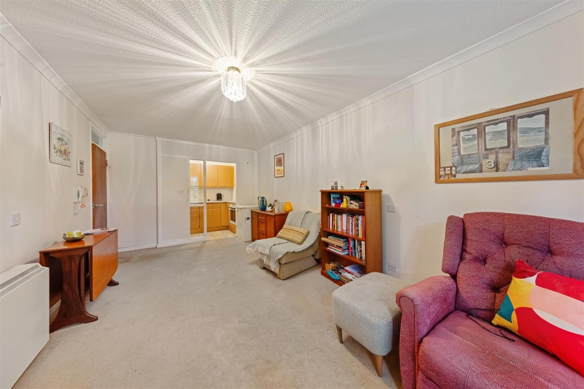 Images for Cedar Close, London
