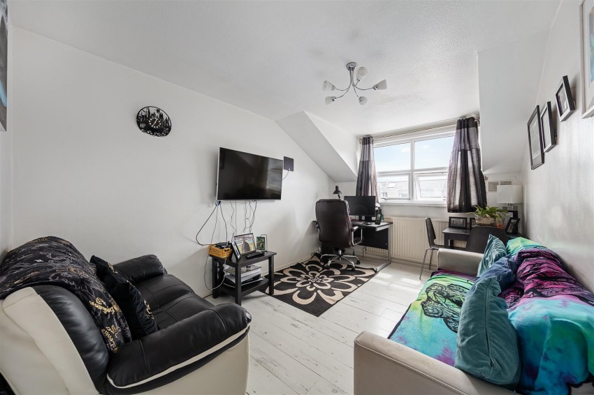 Images for Yeoman Close, London