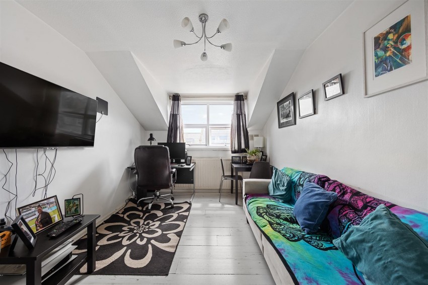 Images for Yeoman Close, London