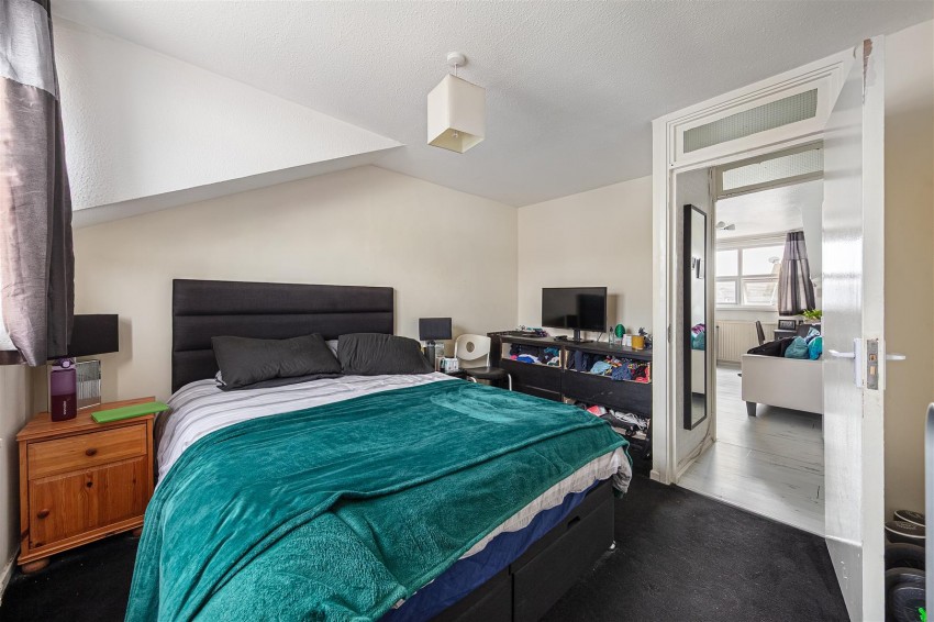 Images for Yeoman Close, London