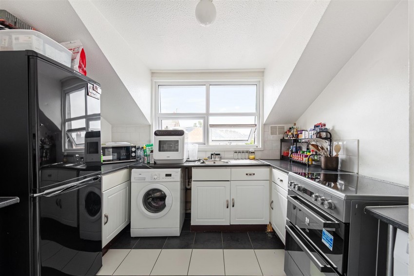 Images for Yeoman Close, London