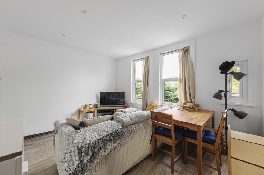 Images for Montague Road, London