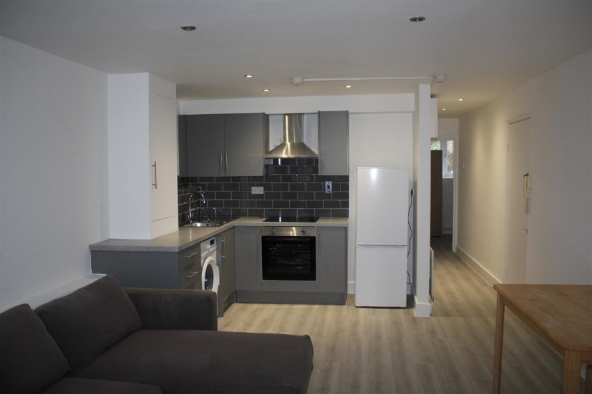 Images for Gleneagle Road, London