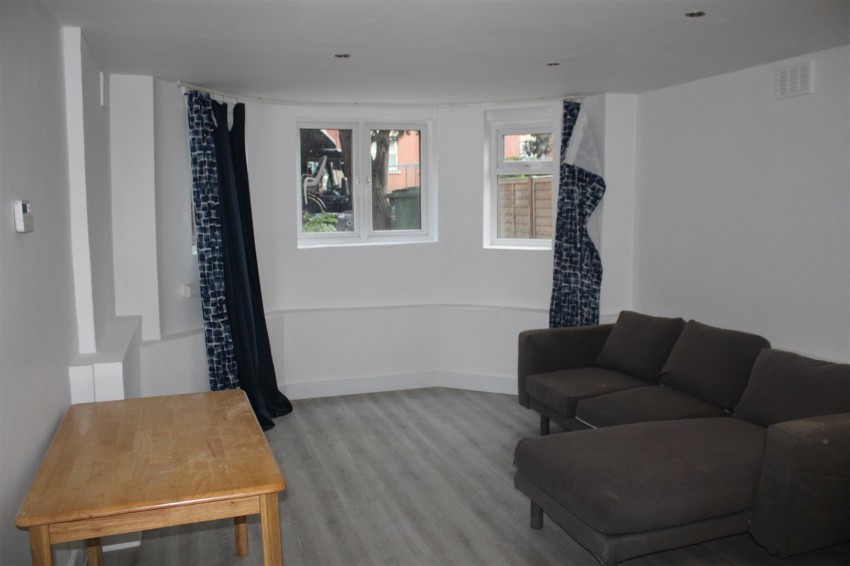 Images for Gleneagle Road, London