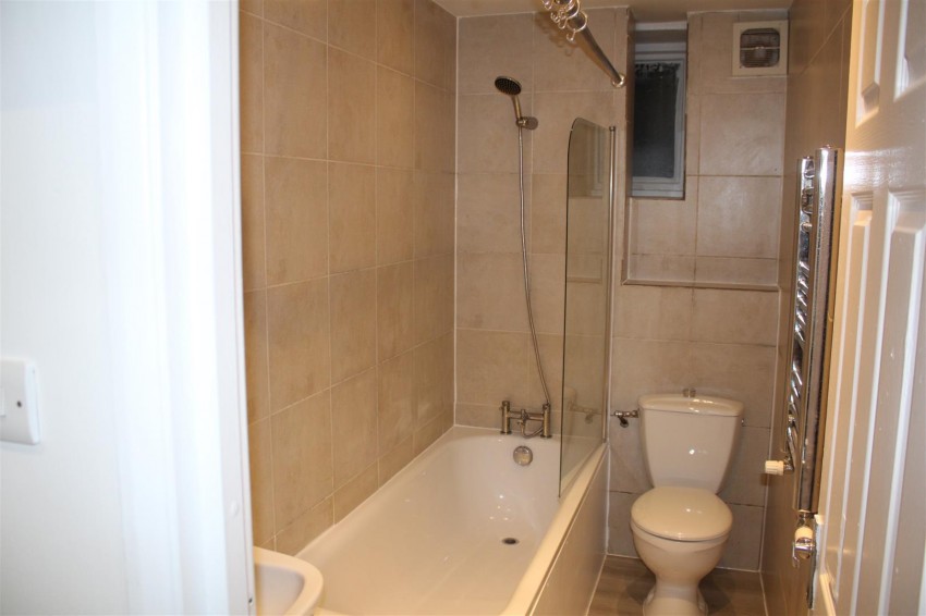 Images for Gleneagle Road, London