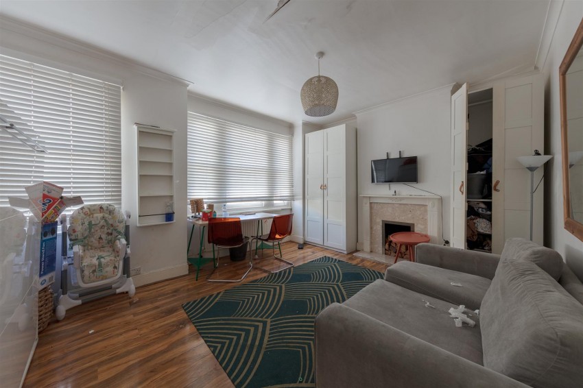 Images for Gipsy Road, London