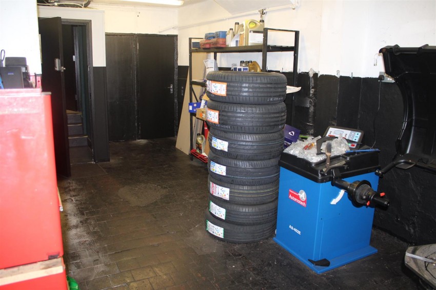 Images for Selsdon Road, South Croydon