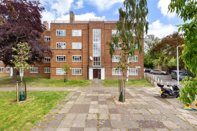 Glazebrook Close, London