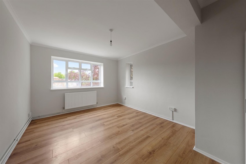 Images for Glazebrook Close, London